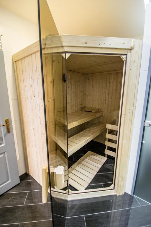 Brooklyn Sauna Apt By Ruterra ปราก ภายนอก รูปภาพ
